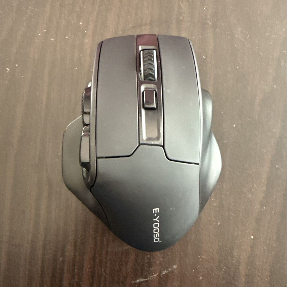 E-YOOSO X-31 Wireless Gaming Mouse 2.4GHz Ergonomic Adjustable DPI Black NO BOX
